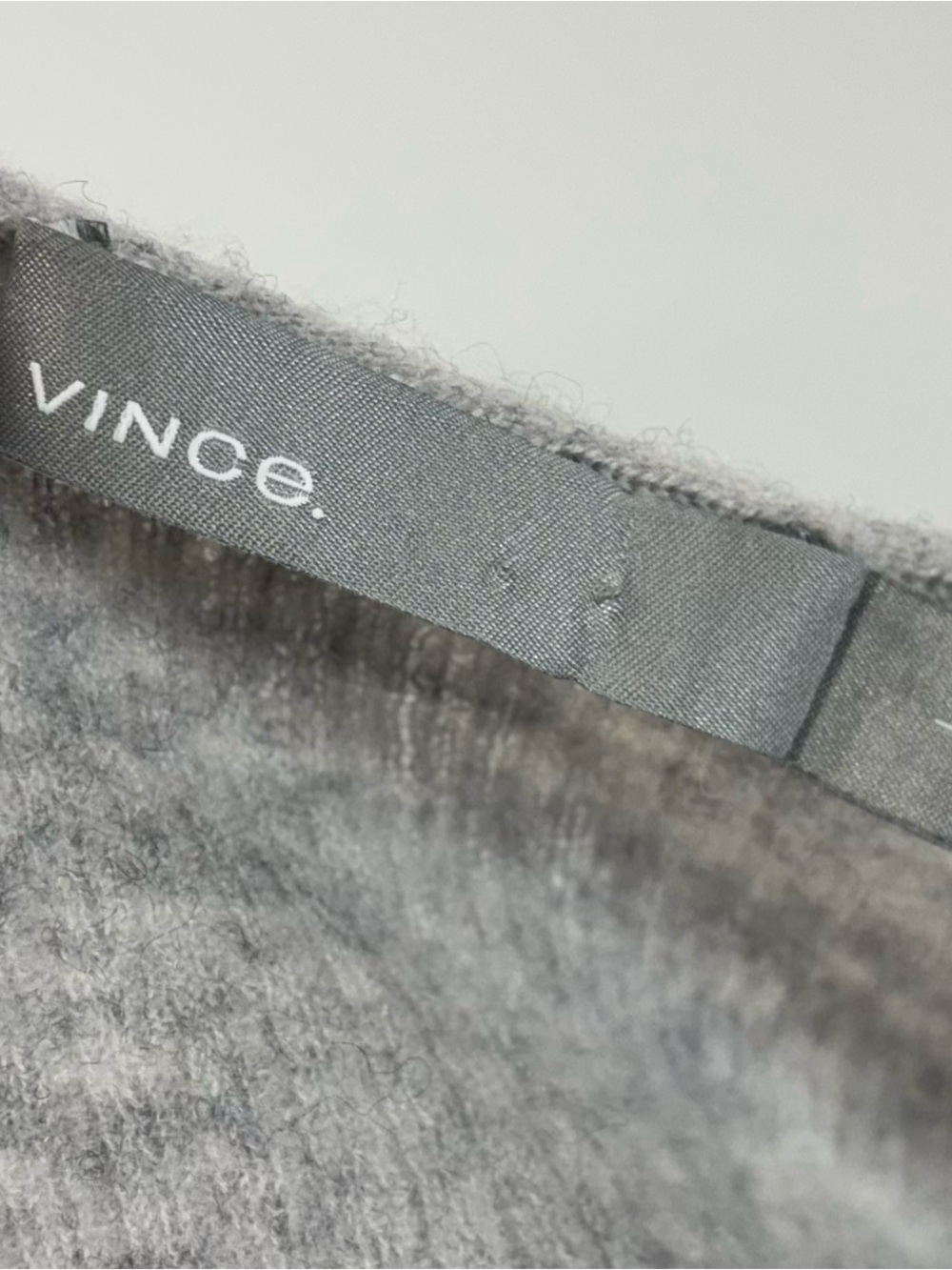 Vince heather grey cashmere sweater - Picture 6 of 7